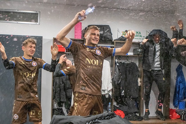 出竞技的范 出竞技的范